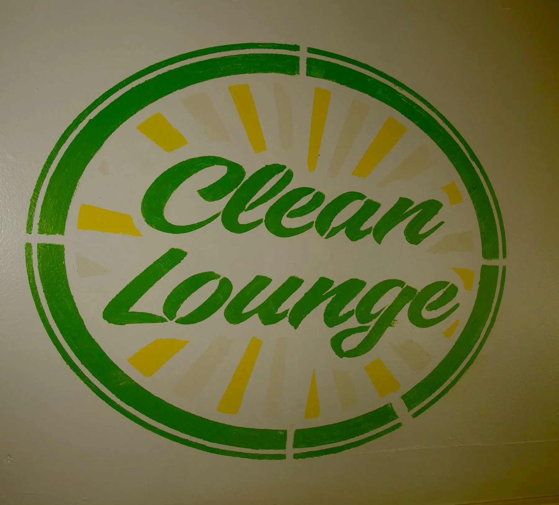 The Clean Lounge logo